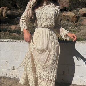 Antique 1900s HANDMADE Irish crochet wedding dress